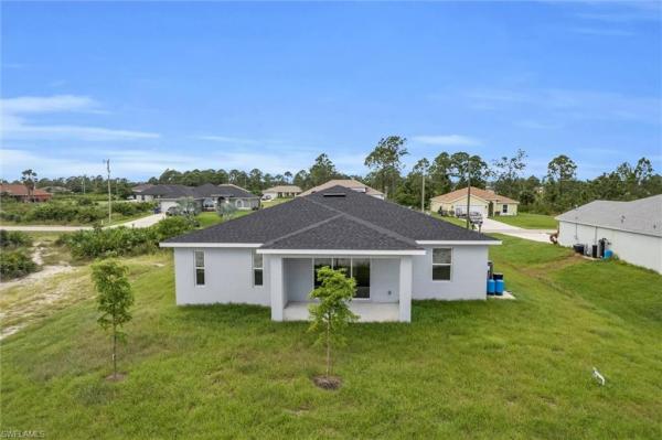 Cape Coral Residential, 422 20th Ter, Cape Coral, Florida 33909, image 2