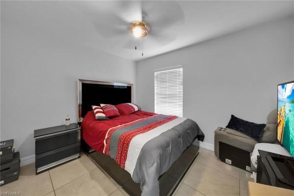 Cape Coral, 1502 2nd Pl, Cape Coral, Florida 33990, image 2
