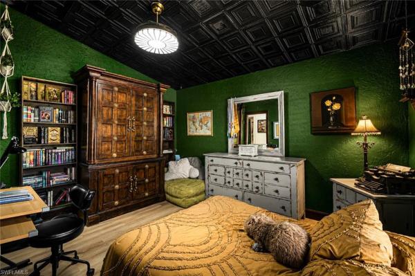 Florimond Manor, 10791 Highland Ave, Fort Myers, Florida 33966, image 2