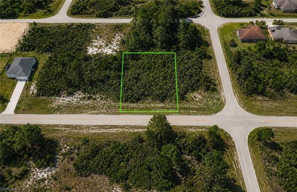 Lehigh Acres Residential, 1123 S Columbus Blvd, Lehigh Acres, Florida 33974, image 1