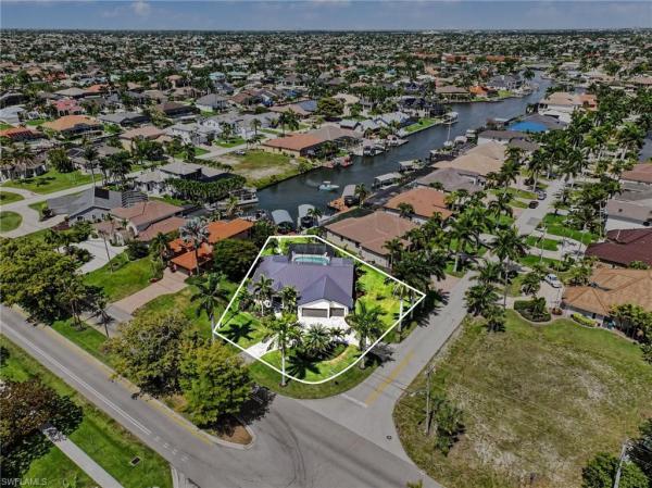 Cape Coral Residential, 1533 57th Ter, Cape Coral, Florida 33914, image 3