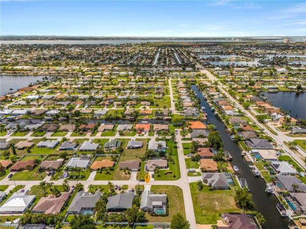 Cape Coral, 245 44th Ter, Cape Coral, Florida 33914, image 2