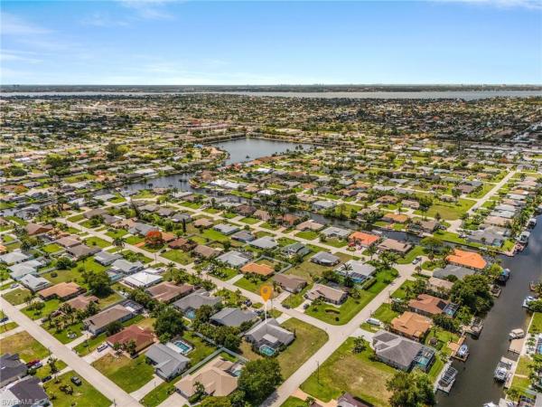 Cape Coral, 245 44th Ter, Cape Coral, Florida 33914, image 1