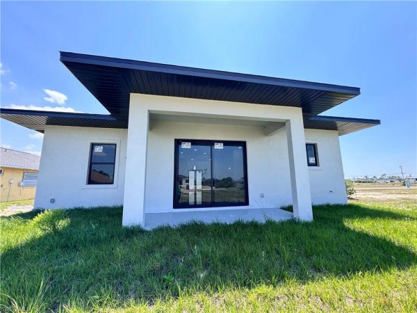 Cape Coral, 2726 41st Pl, Cape Coral, Florida 33993, image 2