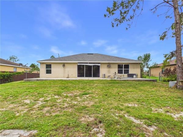 Greenbriar, 1858 Marlboro Ln, Lehigh Acres, Florida 33972, image 3