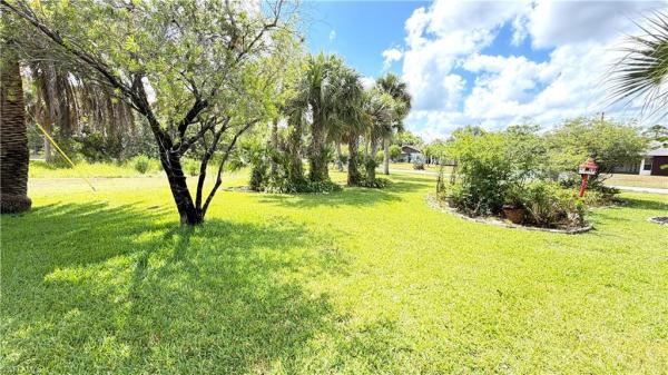 Lehigh Acres, 406 Glendale Ave, Lehigh Acres, Florida 33936, image 1