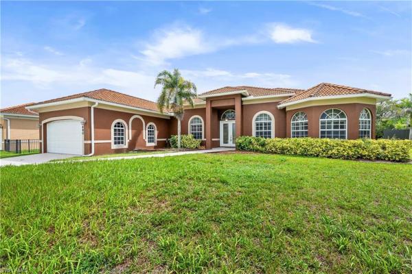 Mirror Lakes, 680 Mirror Lakes Ct, Lehigh Acres, Florida 33974, image 2