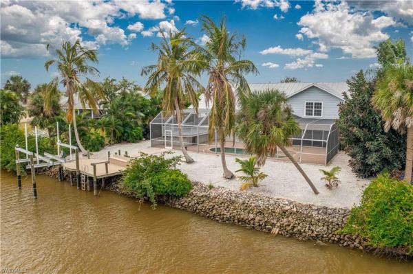 Island Park Woodlands, 17611 Boat Club Dr, Fort Myers, Florida 33908, image 1