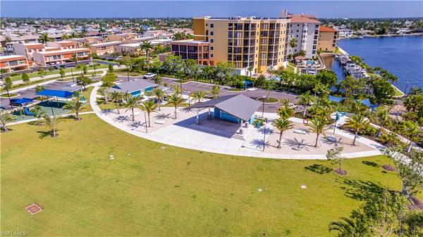 River Harbor Club, 4001 19th Pl #B1, Cape Coral, Florida 33904, image 2