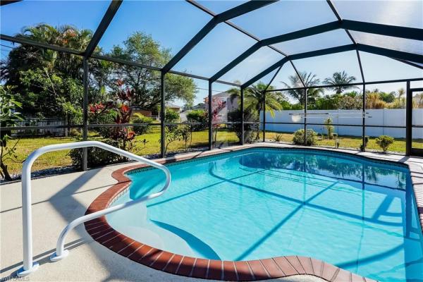 Cape Coral Residential, 405 8th Ter, Cape Coral, Florida 33990, image 2