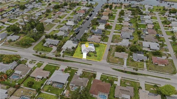 Cape Coral, 4129 Country Club Blvd, Cape Coral, Florida 33904, image 1