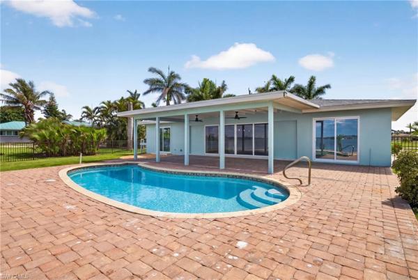 Fairview Isles, 3 Bayview Blvd, Fort Myers Beach, Florida 33931, image 2