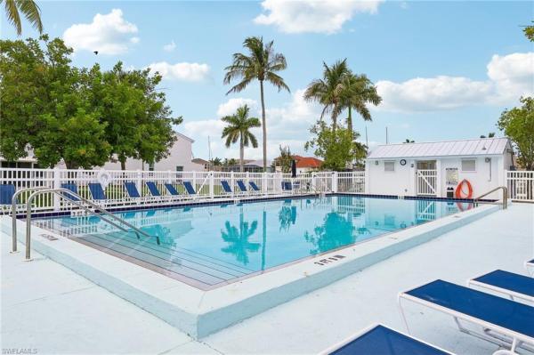 Boardwalk Caper, 18010 San Carlos Blvd #33, Fort Myers Beach, Florida 33931, image 1