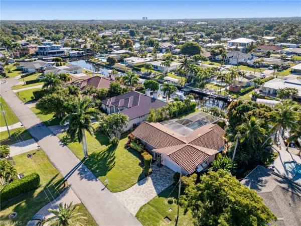 McGregor Isles, 392 Snow Dr, Fort Myers, Florida 33919, image 2