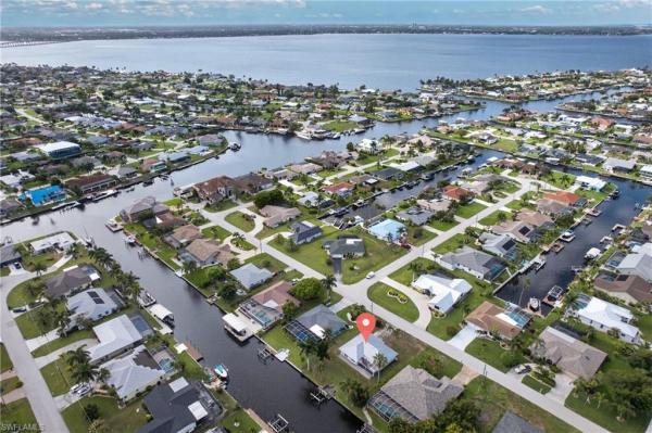 Cape Coral, 2031 25th Ln, Cape Coral, Florida 33904, image 1