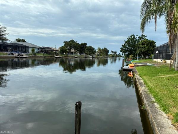 Cape Coral, 519 20th Ct, Cape Coral, Florida 33990, image 2