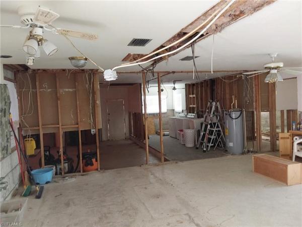 Cape Coral, 525 Coral Dr, Cape Coral, Florida 33904, image 2