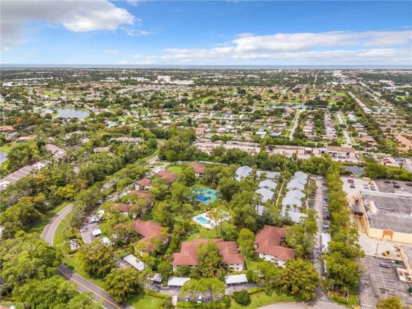 1733 Courtyard Way #B205, Naples, Florida 34112, image 2
