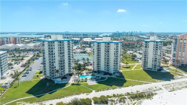 Estero Beach & Tennis Club, 7360 Estero Blvd #703, Fort Myers Beach, Florida 33931, image 2