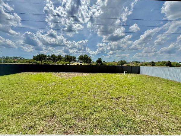 Lehigh Acres, 2706 S Floyd Ave, Lehigh Acres, Florida 33976, image 3