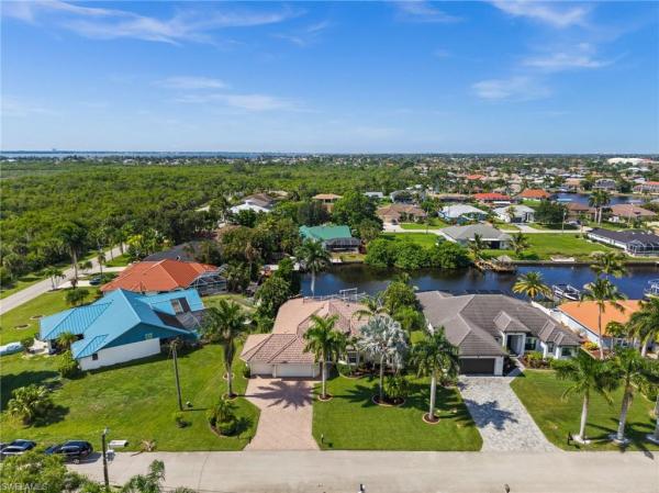 Cape Coral, 2106 20th Ln, Cape Coral, Florida 33990, image 2