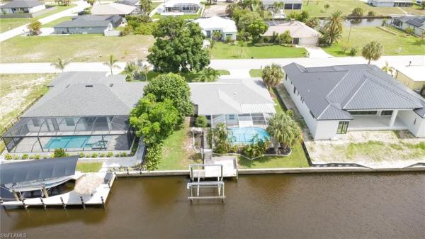 Cape Coral, 1914 Ottersrest Ln, Cape Coral, Florida 33990, image 2