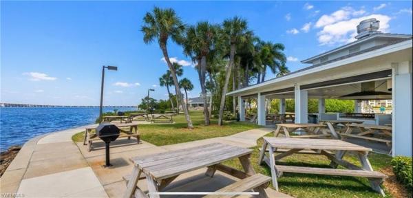 Windjammer Village, 4466 Mainmast Ct, Fort Myers, Florida 33919, image 2
