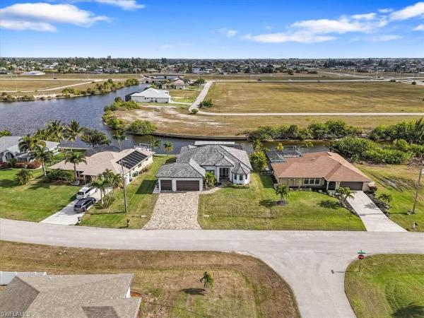 Cape Coral, 901 33rd Pl, Cape Coral, Florida 33993, image 2
