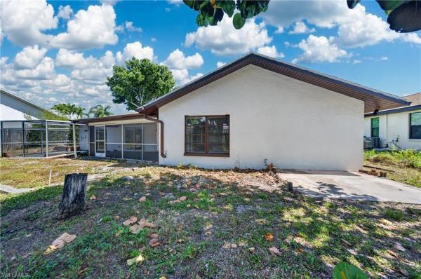 Cape Coral, 1513 52nd Ln, Cape Coral, Florida 33914, image 2