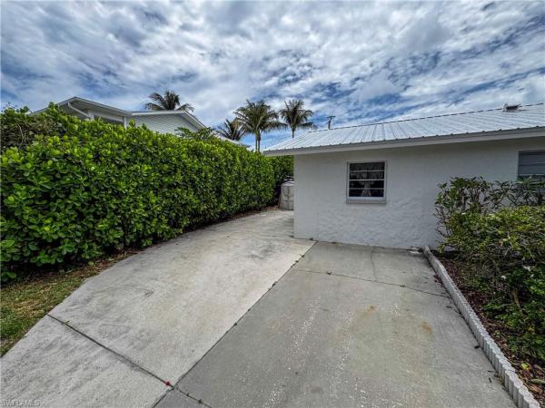 Whiskey Creek Terrace, 1019 Wyomi Dr, Fort Myers, Florida 33919, image 3