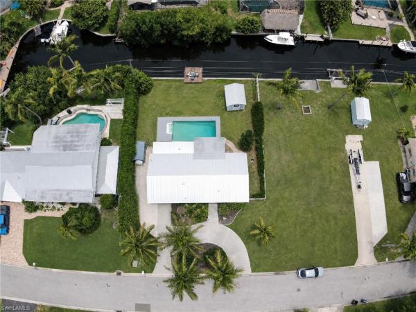 Whiskey Creek Terrace, 1019 Wyomi Dr, Fort Myers, Florida 33919, image 2