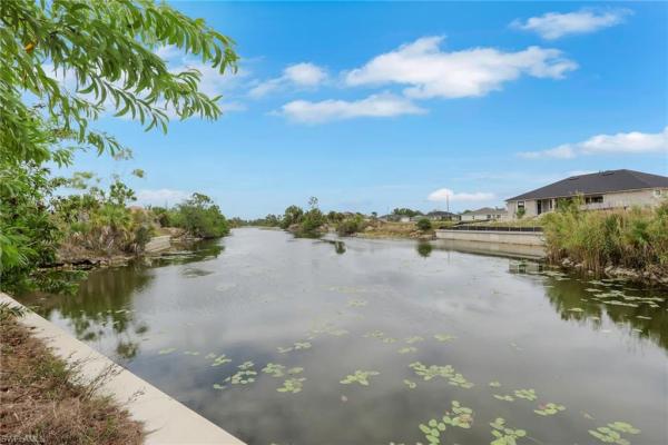 Cape Coral Residential, 1920 42nd Ter, Cape Coral, Florida 33909, image 2