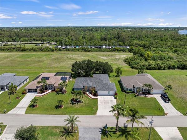 Cape Coral, 2319 Coral Point Dr, Cape Coral, Florida 33990, image 3