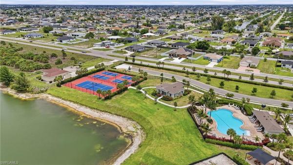 Stonewater, 628 Parkshore Lake Ave, Cape Coral, Florida 33993, image 2