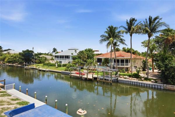 Sanibel Arms, 805 Gulf Dr #8A, Sanibel, Florida 33957, image 2