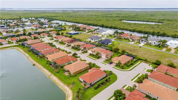 3036 Sunset Pointe Cir, Cape Coral, Florida 33914, image 3