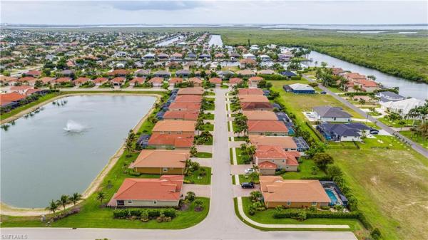 3036 Sunset Pointe Cir, Cape Coral, Florida 33914, image 2