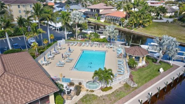 Island Cove Of Cape Coral, 1791 Four Mile Cove Pkwy #625, Cape Coral, Florida 33990, image 2