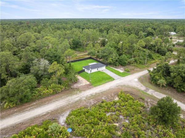 Lehigh Acres, 214 S Nabora Ave, Lehigh Acres, Florida 33974, image 3