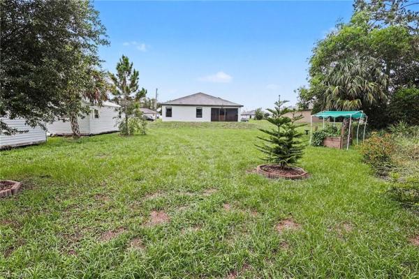 Mirror Lakes, 816 La Salle Ave, Fort Myers, Florida 33913, image 1