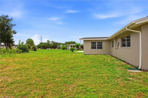 Colonial Manor, 4331 Tufts Ave, Fort Myers, Florida 33901, image 1