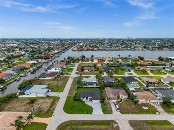 Cape Coral Residential, 1102 42nd St, Cape Coral, Florida 33914, image 2