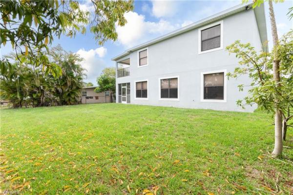 Fort Myers Villas, 2360 Burton Ave, Fort Myers, Florida 33907, image 3