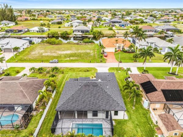 Cape Coral Residential, 1229 37th Pl, Cape Coral, Florida 33993, image 1