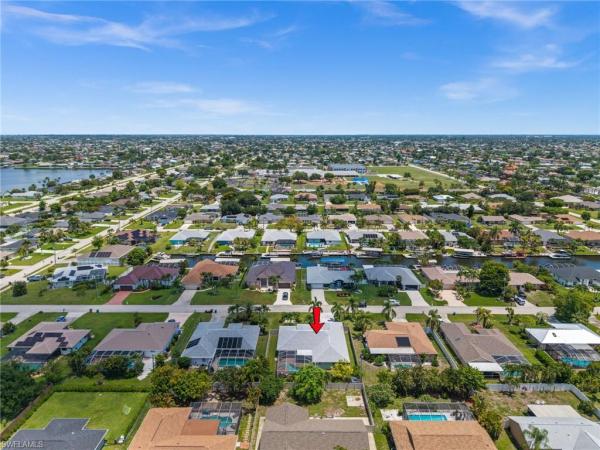 Cape Coral, 240 37th Ln, Cape Coral, Florida 33914, image 2