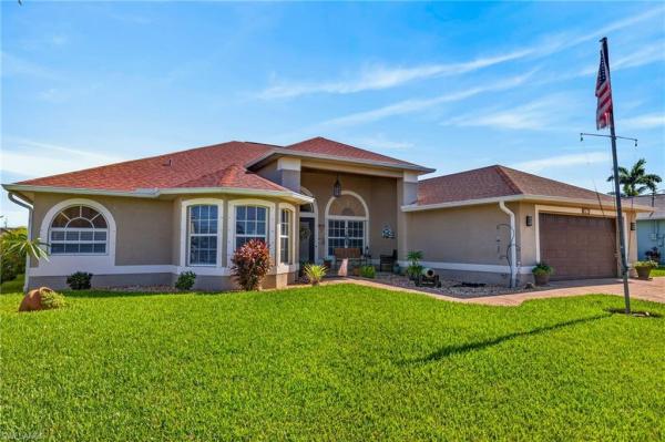 Cape Coral Residential, 527 40th Ter, Cape Coral, Florida 33914, image 1
