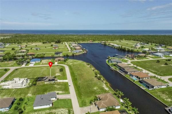Cape Coral Residential, 4204 39th St, Cape Coral, Florida 33993, image 2