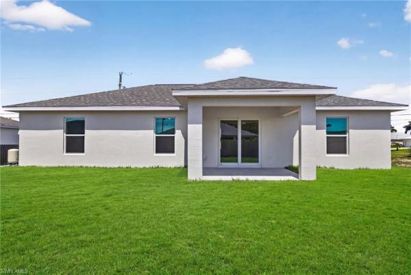 Cape Coral Residential, 2006 13th Pl, Cape Coral, Florida 33993, image 2