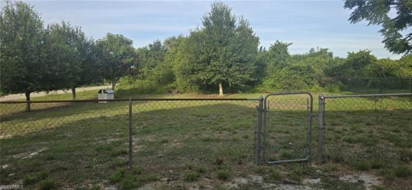 Lehigh Acres, 1401 S Yvonne Ave, Lehigh Acres, Florida 33976, image 2