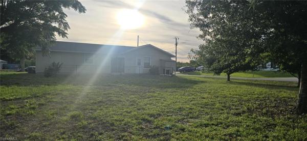 Lehigh Acres, 1401 S Yvonne Ave, Lehigh Acres, Florida 33976, image 1